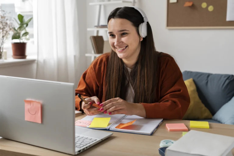 Top Remote Jobs That Don’t Require a College Degree in 2025